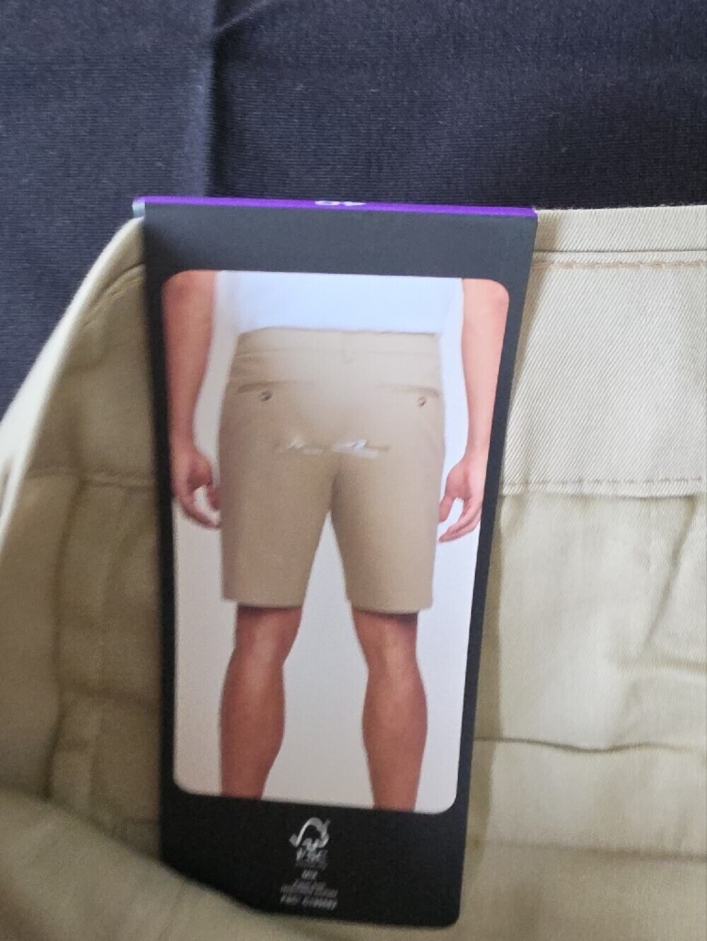 Banana Republic Men's Khaki Flat-Front Shorts - Picture 5 of 12